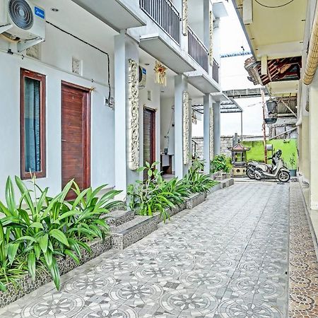 Oyo 91080 Kubu D&D Guesthouse Seminyak Exterior foto