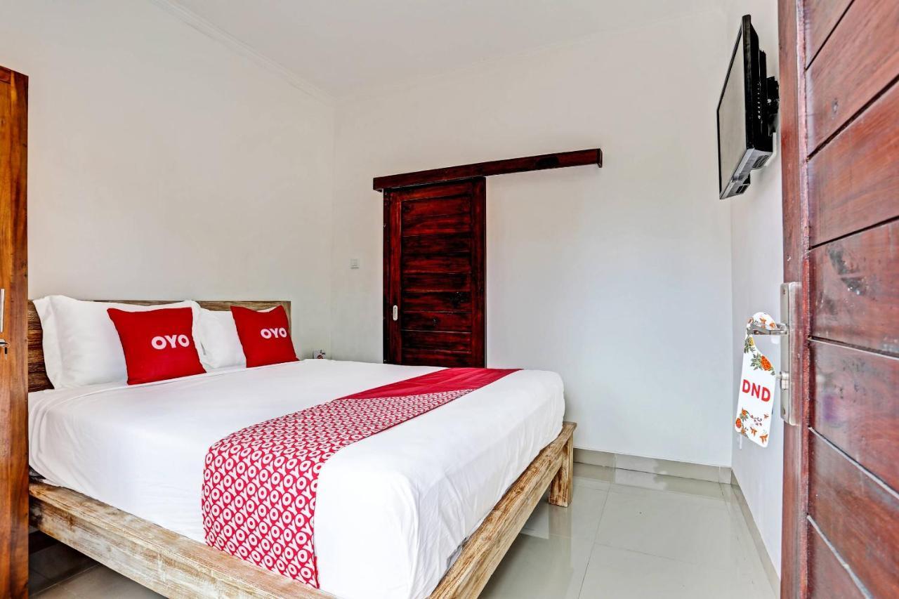 Oyo 91080 Kubu D&D Guesthouse Seminyak Exterior foto